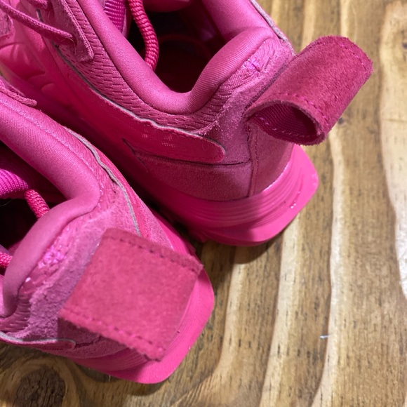 Reebok x Cardi B Classic V2 Pink - Picture 4 of 10